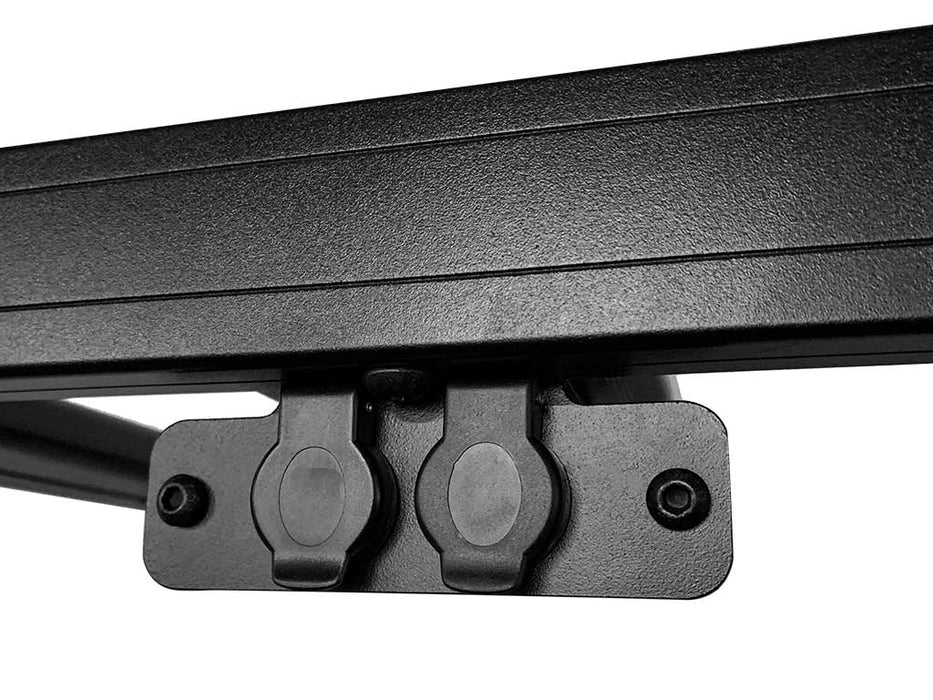 Roof rack power connection and socket - from Front Runner