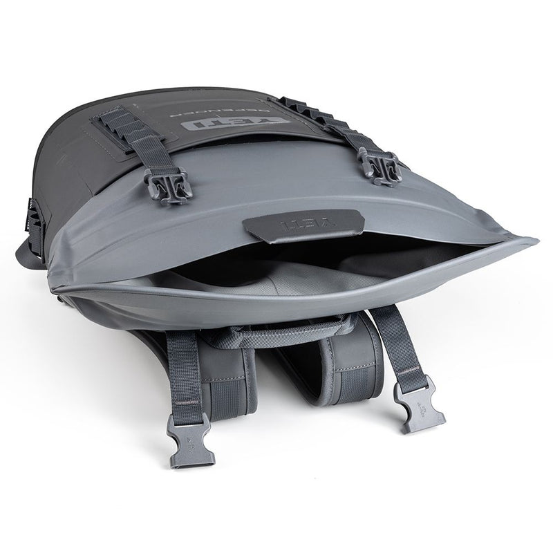 Defender X Yeti Hopper M12 Soft Cooler Kühlrucksack