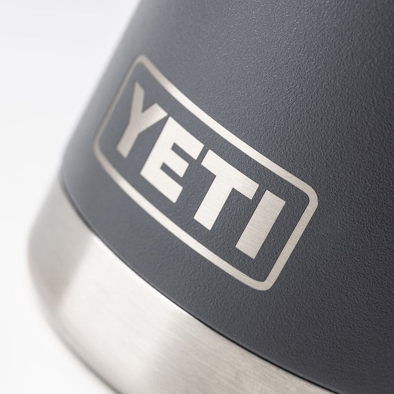 Defender x YETI Rambler Flasche 532 ml