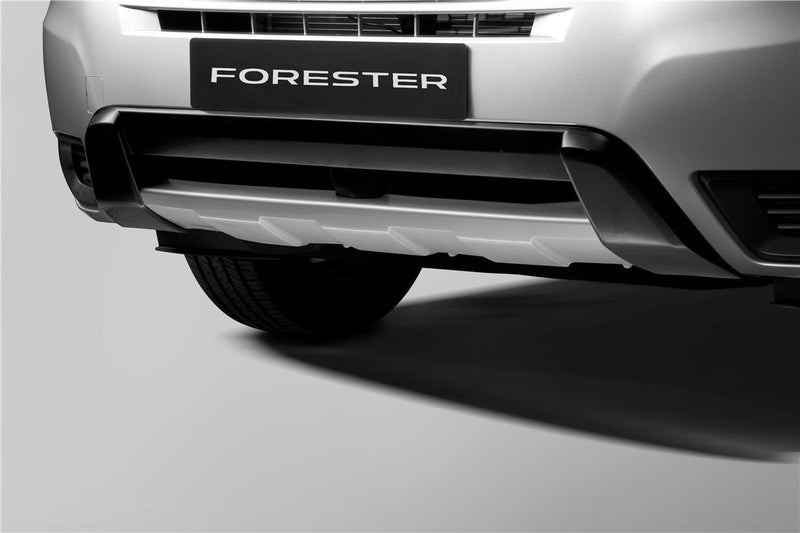 Subaru Kunststoffheckblende Aluminiumoptik