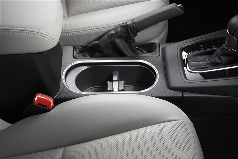 Subaru Forester Chromzierleiste Getränkehalter