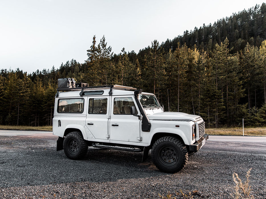 Land Rover Defender 110 (1983 - 2016) Slimline II 3/4 Dachträger Kit / Hoch - von Front Runner